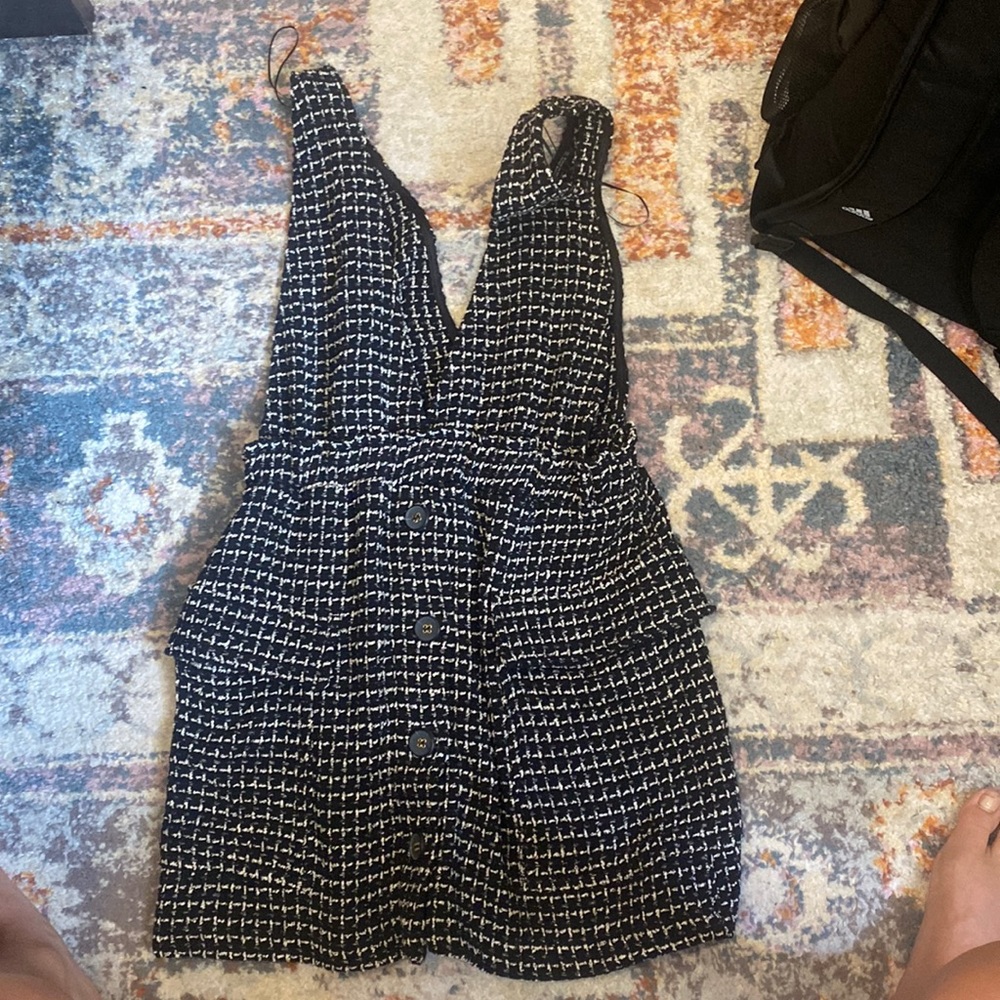 Cute black dress from zara never before worn new with tags
